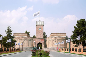 مدت خدمت کارمندان دولتی تمدید شد