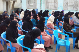 طالبان برای دختران مکاتب، شرایط وضع کردند