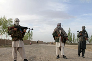 درگیری طالبان و نیروهای امنیتی در غزنی 8 کشته برجا گذاشت