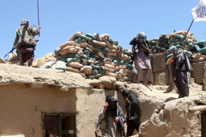 طالبان: در حمله انتحاری لوگر؛ 30 افسر و سرباز پولیس کشته شدند