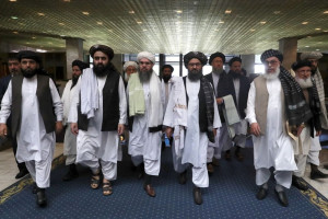 پرسش اتحادیه اروپا: نماینده زنان در هیأت گروه طالبان کجاست؟
