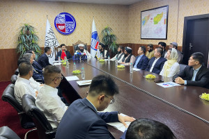 سفارت و تاجران چین ۴۰ هزار دالر به زلزلهزدگان کنر کمک کردند