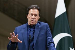 عمران خان از فروپاشی اقتصاد پاکستان هشدار داد