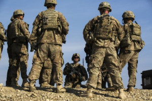 پنتاگون در مورد افزایش سربازان آمریکایی به افغانستان تصمیم گیری میکند