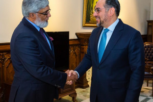 دیدار وزیر امور خارجه کشور با سفیر پاکستان