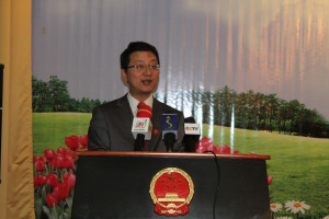 چین 25 هزار جلد کتاب به یکی از مکاتب کابل کمک کرد