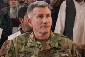 قوماندان عمومی قوای امریکا در افغانستان از قندهار دیدن کرد