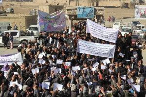 شهروندان بامیان با راه اندازی تظاهرات؛ خواستار انکشاف متوازن شدند