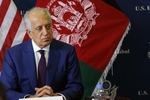 اظهارات خلیلزاد در مورد گفتگوی حکومت افغانستان با طالبان