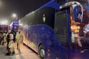 انتقال ۱۹۹ زندانی افغان از ایران به کشور