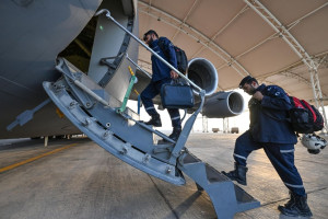 امارات نیروهای جستجو و نجات خود را به افغانستان فرستاد