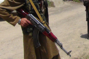 افراد مسلح غیر مسئول در کابل خلع سلاح می شوند