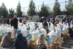 کابل؛ به خانواده‌های نیازمند مواد غذایی توزیع شد