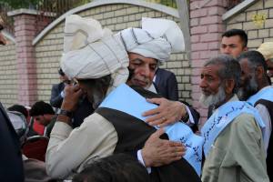 غنی برای مذاکره با طالبان دست به دامن کاروان هلمندی شد