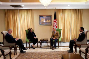 دیدار رییس اجراییه با سرپرست سفارت امریکا در کابل