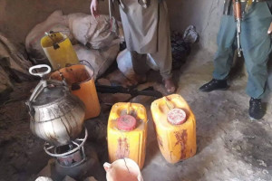 تخریب یک کارخانه تولید مشروبات الکولی در شهر کابل
