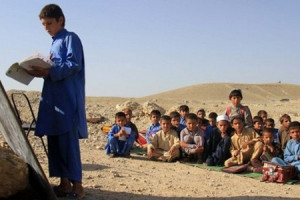 ریاست معارف هلمند در هماهنگی با طالبان فعالیت می کند