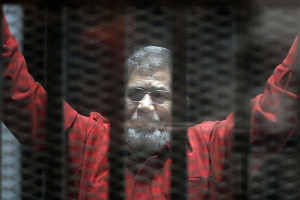 رئیس جمهور پیشین مصر در جلسه دادگاه فوت کرد