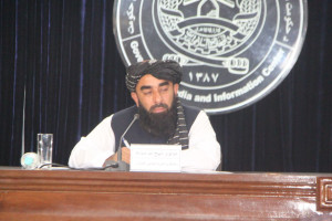 مجاهد از تعیینات جدید در حکومت خبر داد