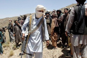 هشدار طالبان: به تمام مراکز رای‌دهی حمله نظامی می کنیم
