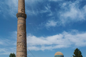 بنیاد آغاخان «منار پنجم مصلای هرات» را ترمیم می‌کند