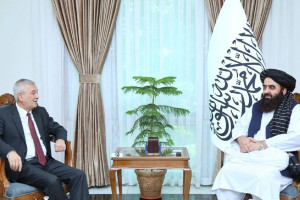 کمکهای قطر به مهاجران افغان ادامه مییابد