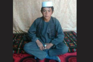 داعش یک کودک ۱۳ساله را گردن زد