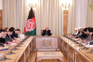 غنی: شرکت هوایی آریانا باید مشکل انتقال حجاج را حل کند