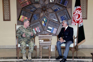 امریکا به کمک‌ و حضورش در افغانستان ادامه می‌دهد