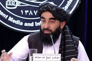 مجاهد: به ۸۱۲ خانواده مهاجر برگشته کمک توزیع شد