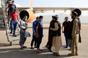 رهایی 12 شهروند کشور از زندان امارات متحده عربی
