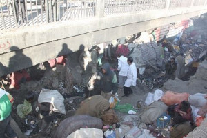 وزارت صحت عامه؛ 500 معتاد را از منطقه پل سوخته کابل جمع آوری کرد