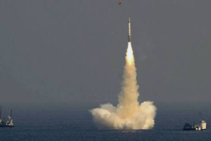 آزمایش پنج موشک قاره پیما از جانب روسیه