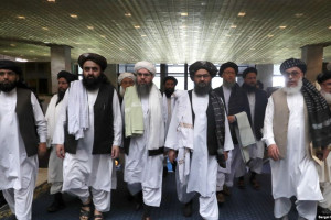 انتقاد طالبان از پنهان نگهداشتن نام اعضای تیم مذاکره کننده 