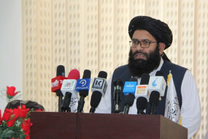 حقوق شش ماهه معلولین و یتیمان پرداخت گردید