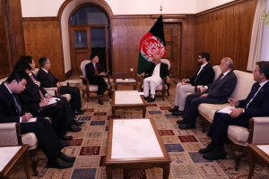 غنی با نماینده چین برای افغانستان و پاکستان دیدار کرد