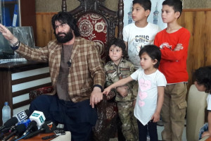 جنجال بر سر بازداشت یک تاجر همراه با پنج کودش در کابل 