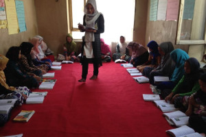 سالانه 300 هزار افغان سواد خواندن و نوشتن فرامی گیرند