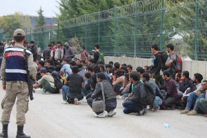 ترکیه به اخراج پناه‌جویان غیرقانونی ادامه می‌دهد