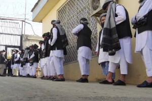 روند آزاد سازی زندانیان حکومت و طالبان به تأخیر افتاد
