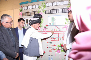 افتتاح دو پروژه برق رسانی توسط رییس جمهور غنی در بلخ