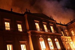 آتش‌سوزی موزیم ملی؛ روز غمبار برای برازیلی‌ها