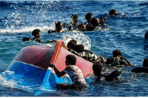 یونان؛ در پی واژگون شدن قایق ۷۹ پناهجو جان باختند