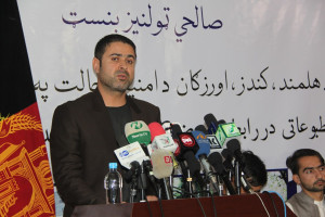 کم کاری حکومت در دو سال گذشته سبب افزایش فاصله بین ملت و دولت شده است