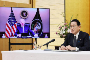 گفتگوی بایدن و نخست وزیر جاپان در مورد تهاجم احتمالی چین به تایوان 