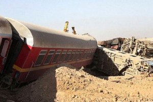 خروج قطار از ریل در شرق ایران دست‌کم ۱۳ کشته برجای گذاشت