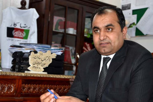 جوانان را از قوانین نافذه کشور آگاه میسازیم