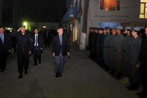 دیدار شبانه اشرف غنی با مسوولان پولیس کابل