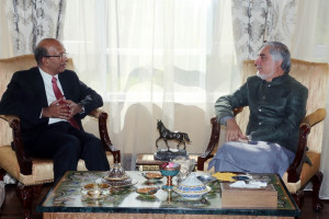 عبدالله با سفیر هند برای افغانستان ملاقات کرد