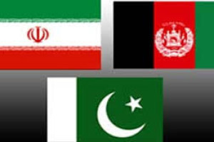 خلیلزاد در مورد افغانستان به ایران و پاکستان هشدار داد